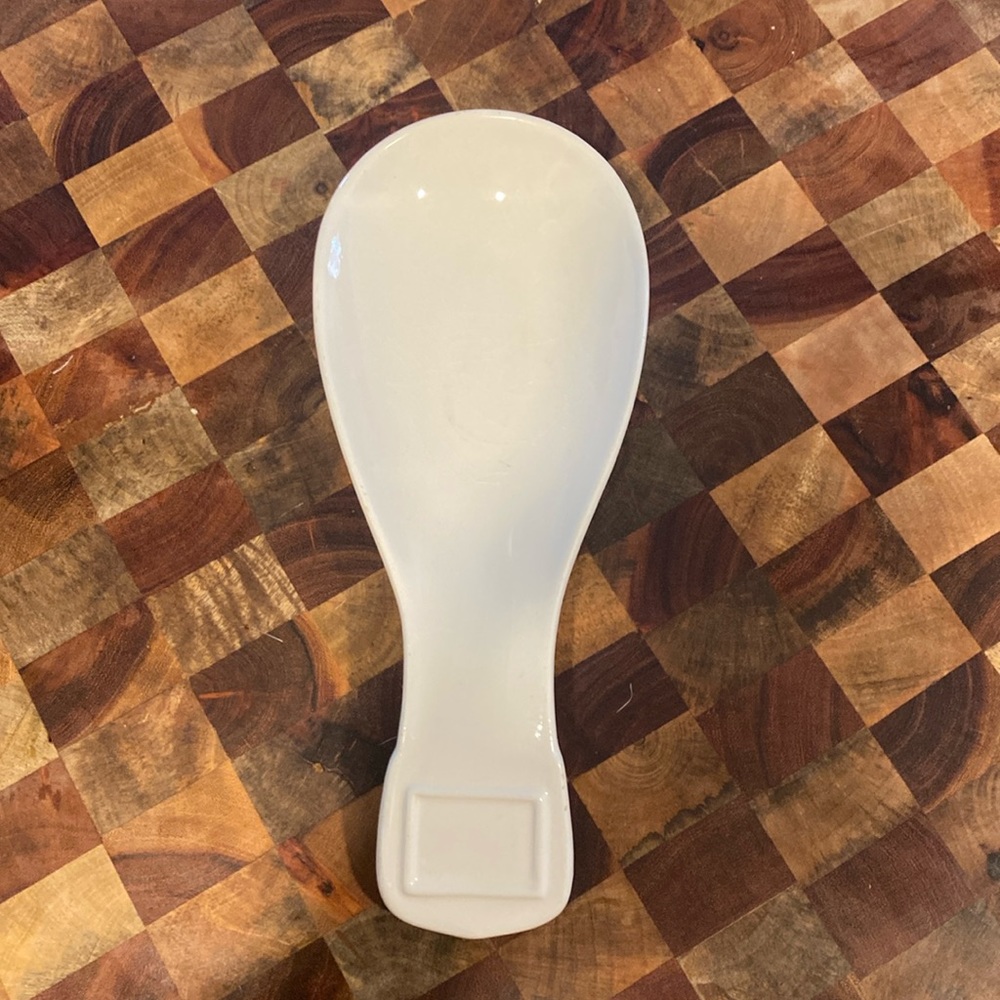 THL Ceramic White Spoon Rest
